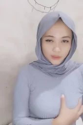 Remas Tetek Ukhti Cantik Toge