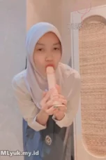 Hijab SMA Binal Kecanduan Colmek Dildo Panya